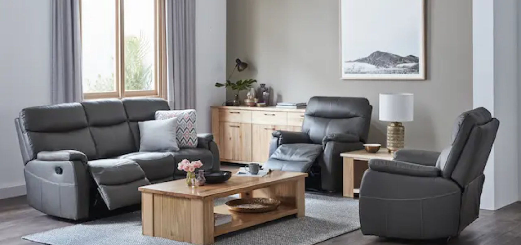 Homemakers Furniture — Clean, bright retail website with warm whites and lifestyle furniture photography.